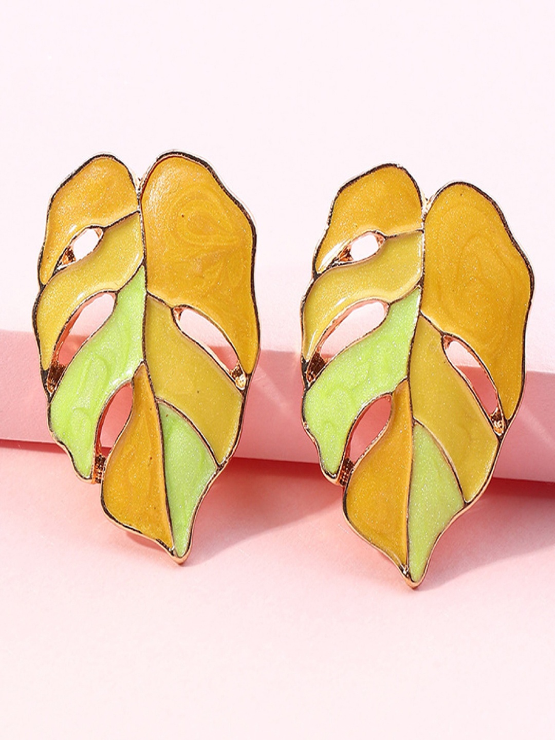 

EL REGALO Leaf Shaped Studs Earrings, Yellow