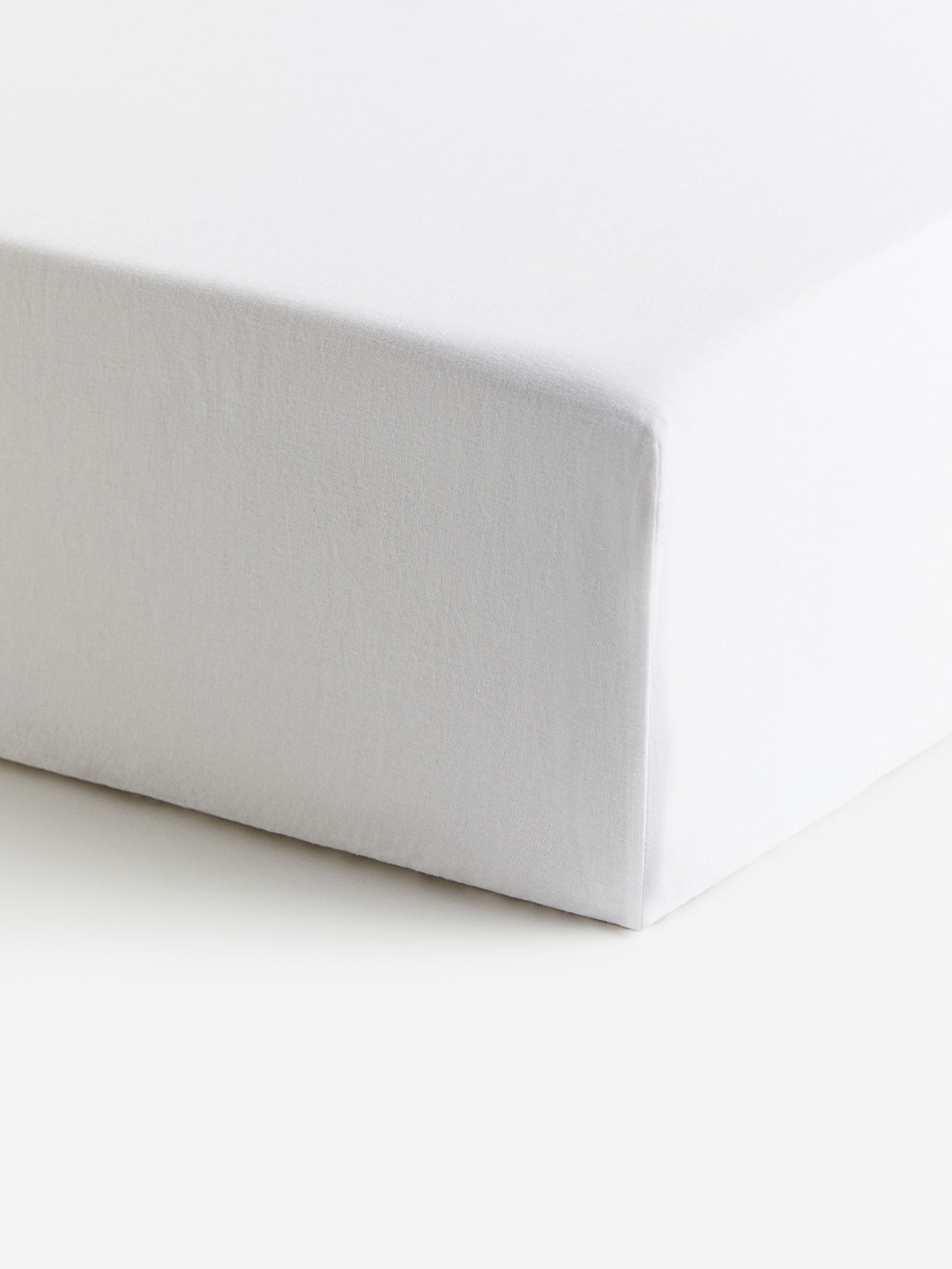 

H&M White Linen-Blend Fitted Sheet