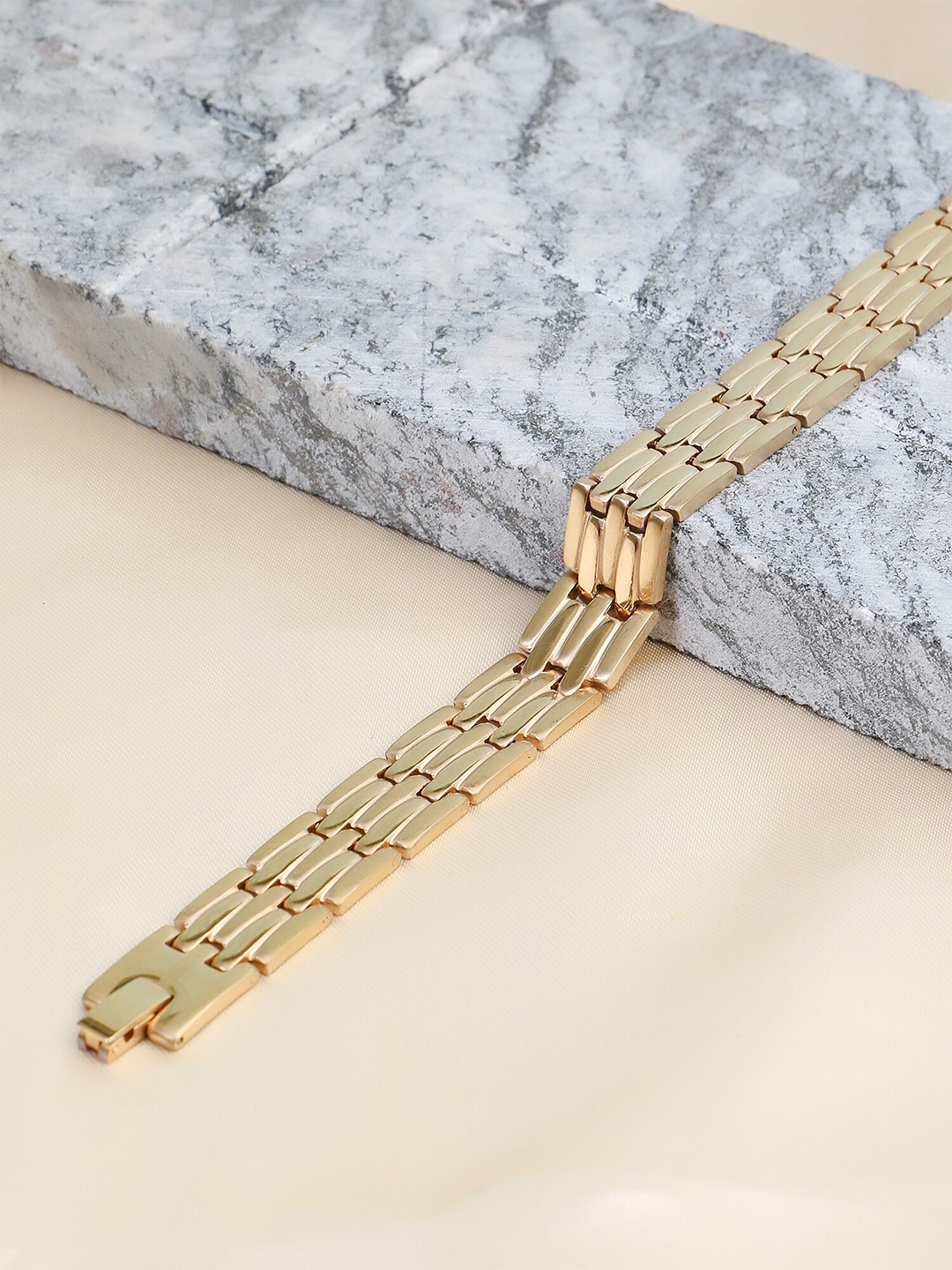 

Adwitiya Collection Men Gold-Plated Link Bracelet
