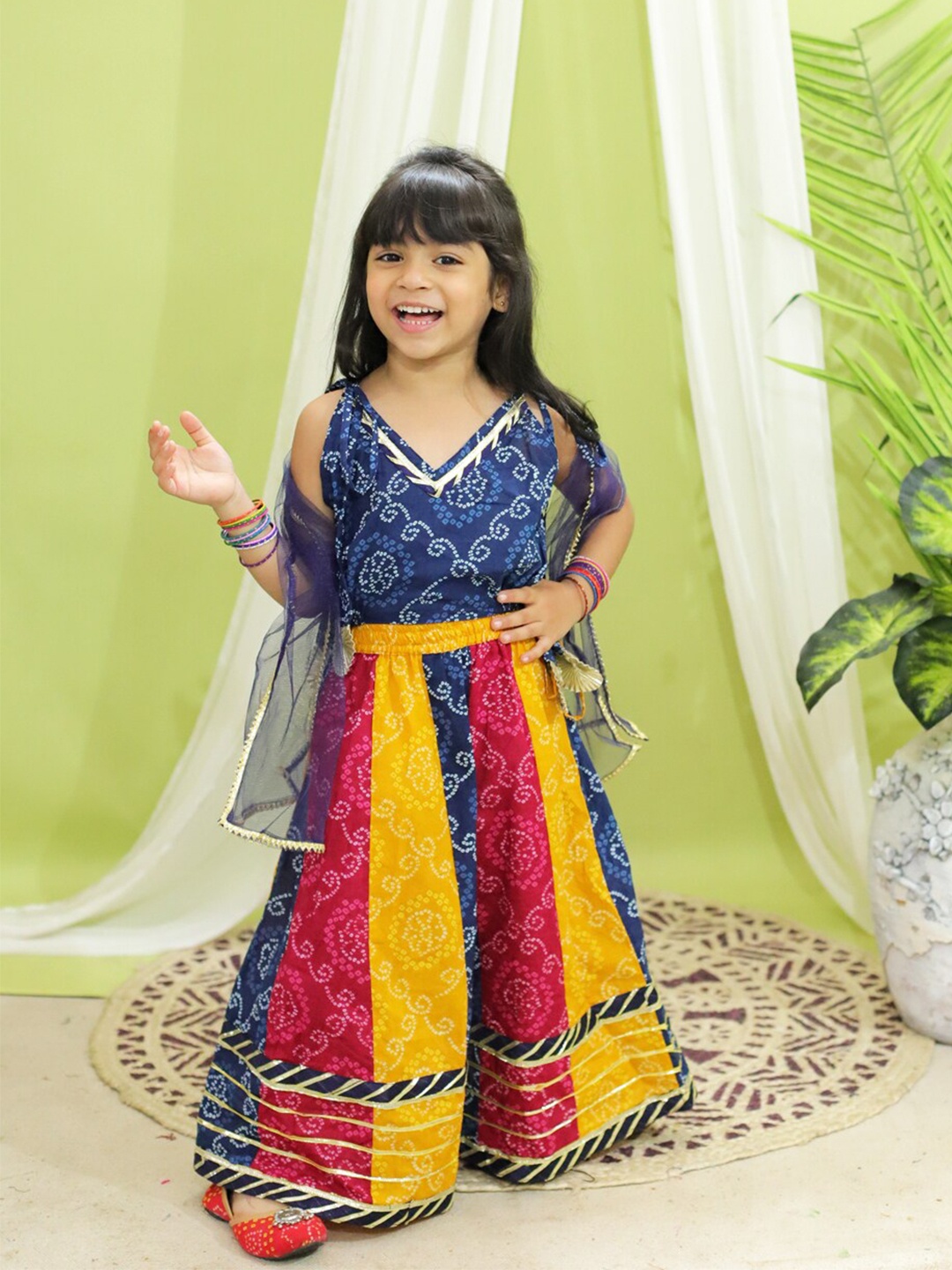 

BownBee Girls Bandhani Printed Ready to Wear Lehenga & Blouse With Dupatta, Blue
