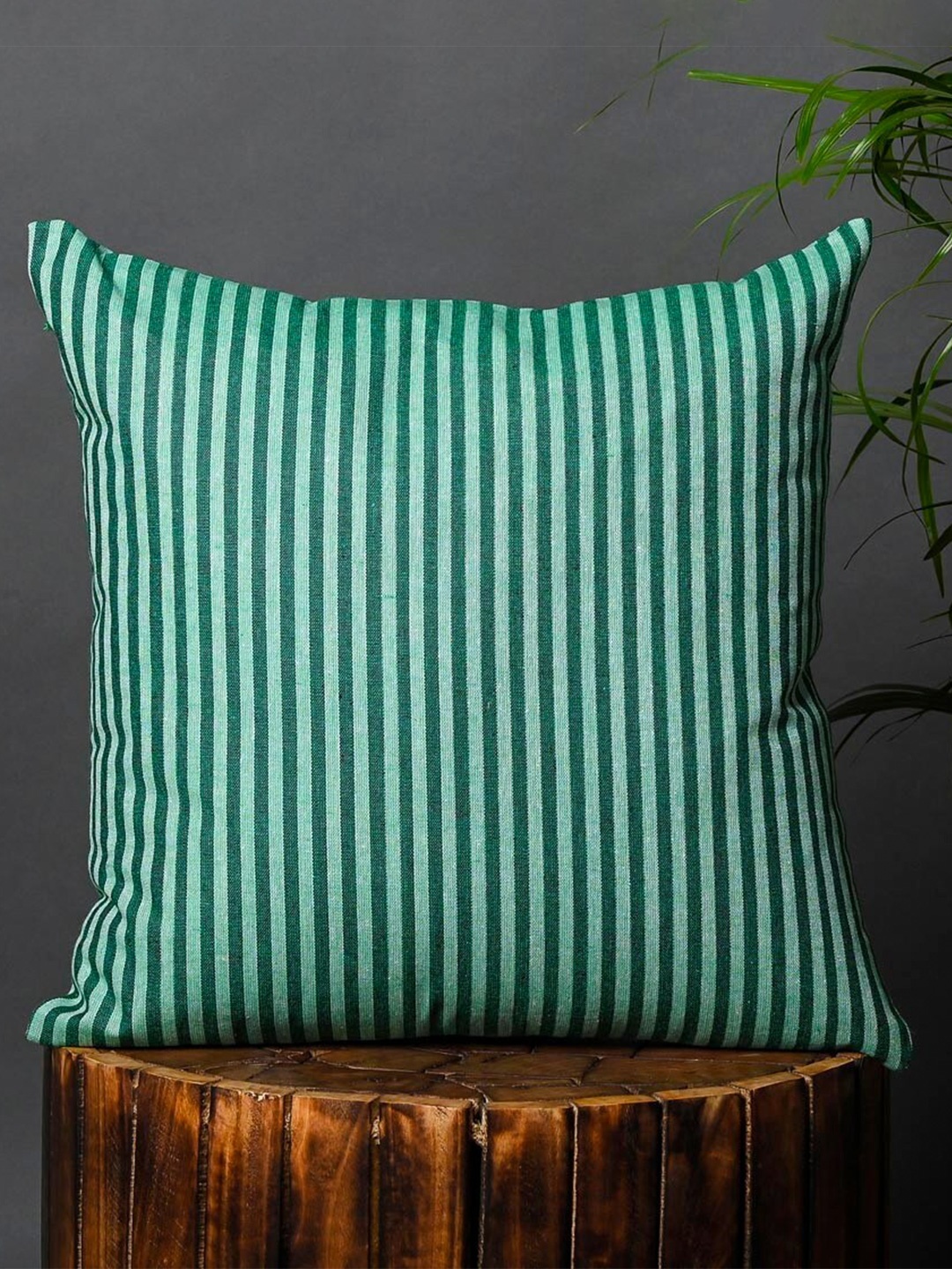 

OUSSUM Green & White 5-Pieces Striped Cotton Square Cushion Covers