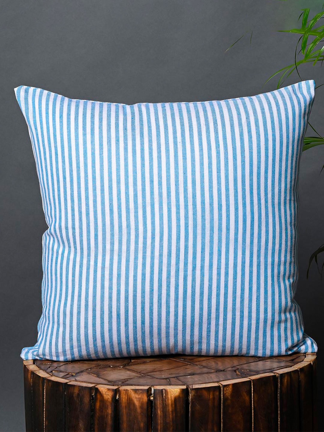 

OUSSUM Blue & White 5-Pieces Striped Cotton Square Cushion Covers