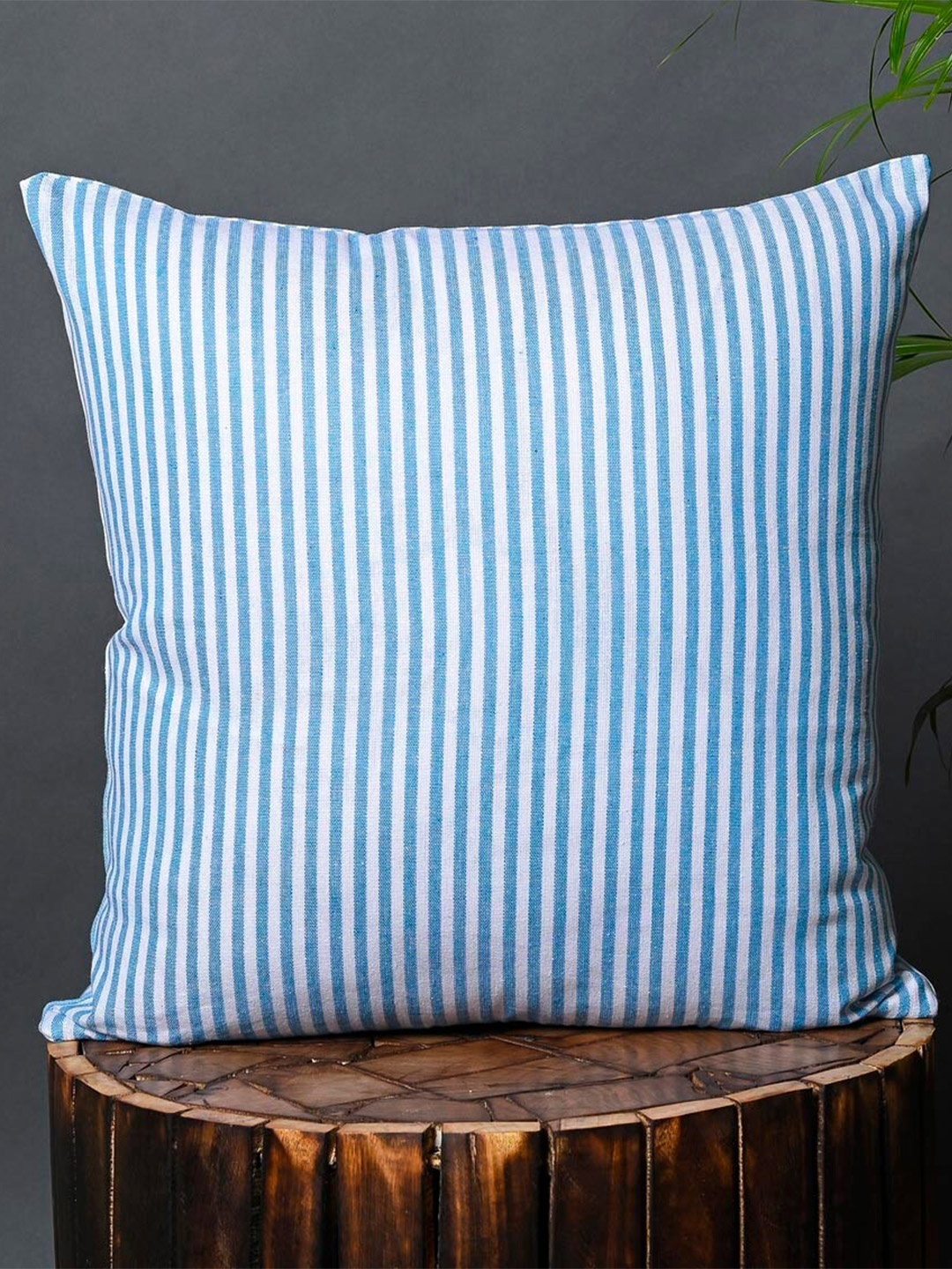 

OUSSUM Blue & White 5-Pieces Striped Cotton Square Cushion Covers