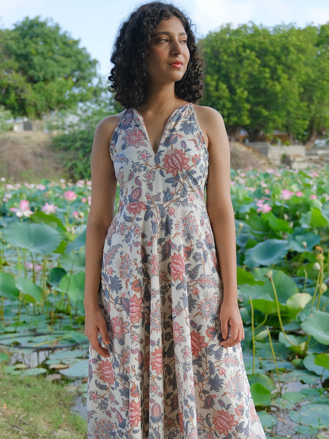 

OKHAI Floral Printed V-Neck Sleeveless Flared Pure Cotton Dress, Cream