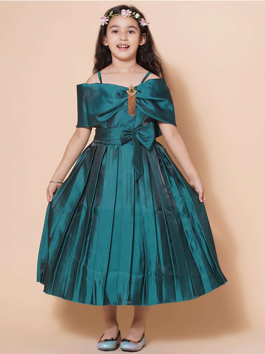 

Aj DEZInES Girls Off-Shoulder Flared Sleeve Bow Fit & Flare Maxi Dress, Green