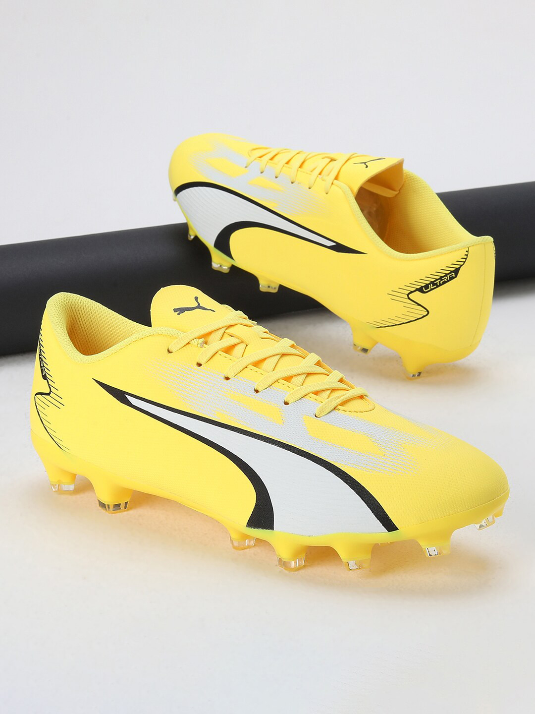 

Puma Men ULTRA PLAY FG/AG Soccer Cleats Football Shoes, Yellow