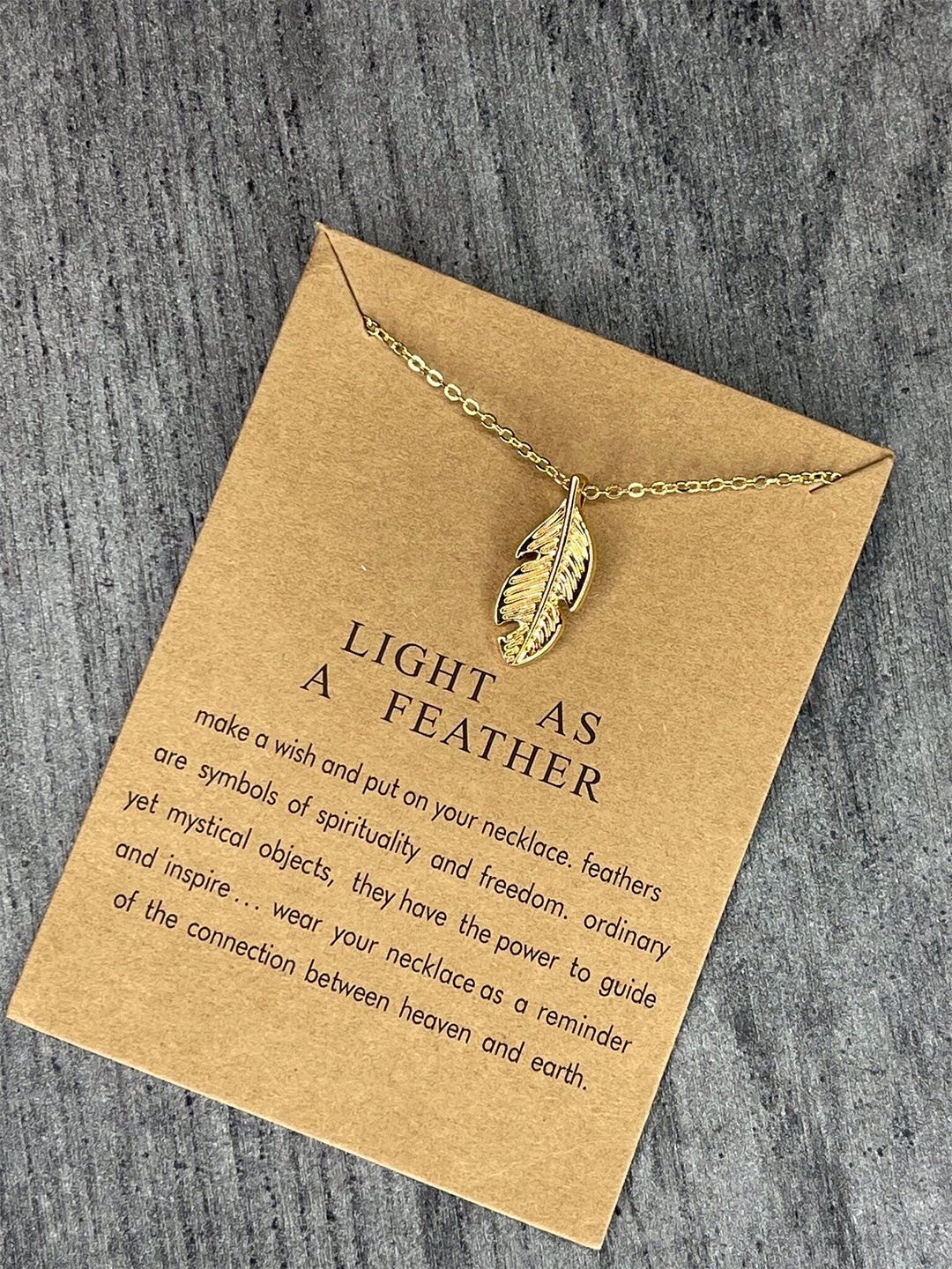

Pinapes Unisex Gold-Plated Necklace