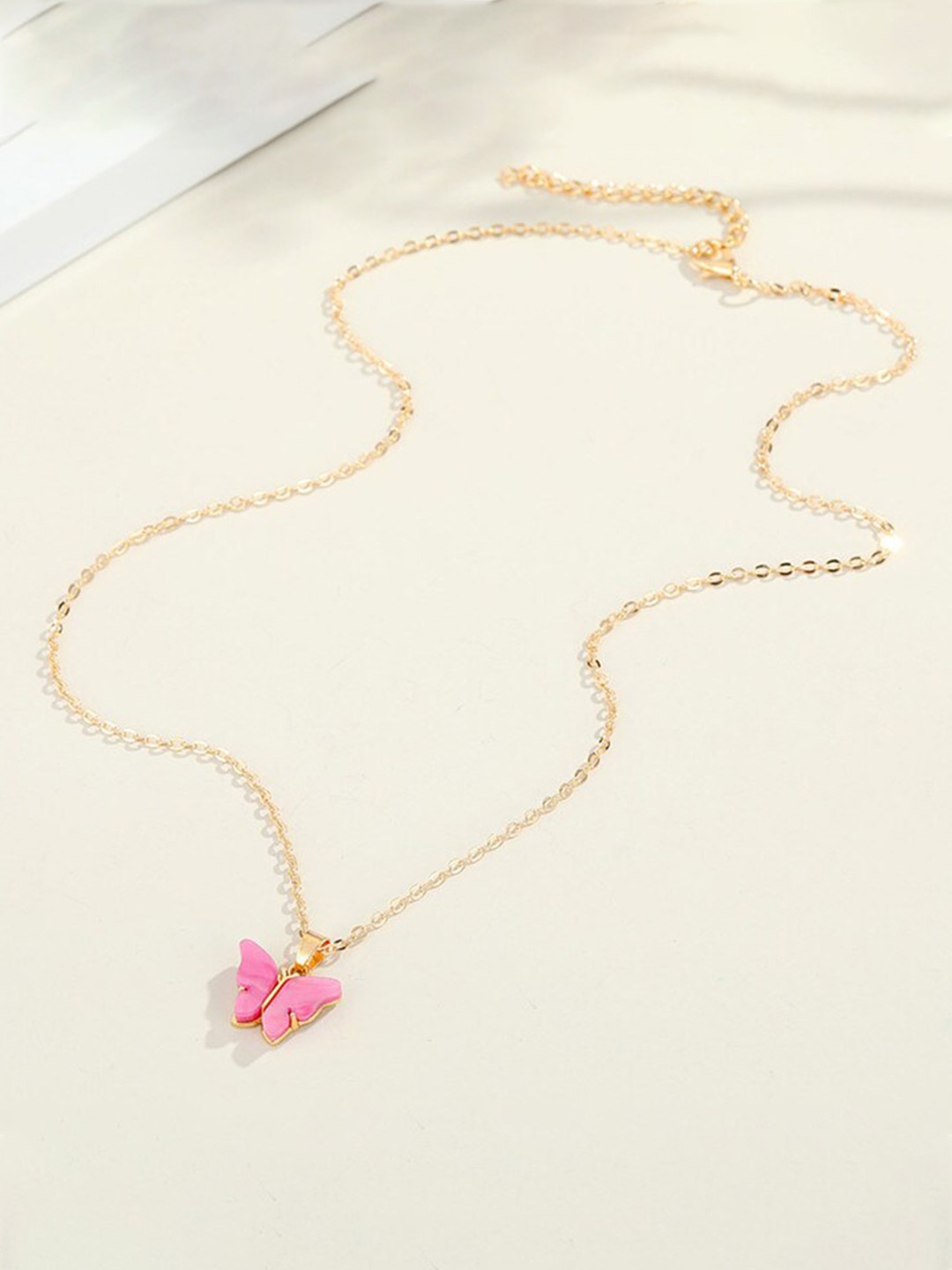 

Pinapes Gold-Plated Statement Necklace