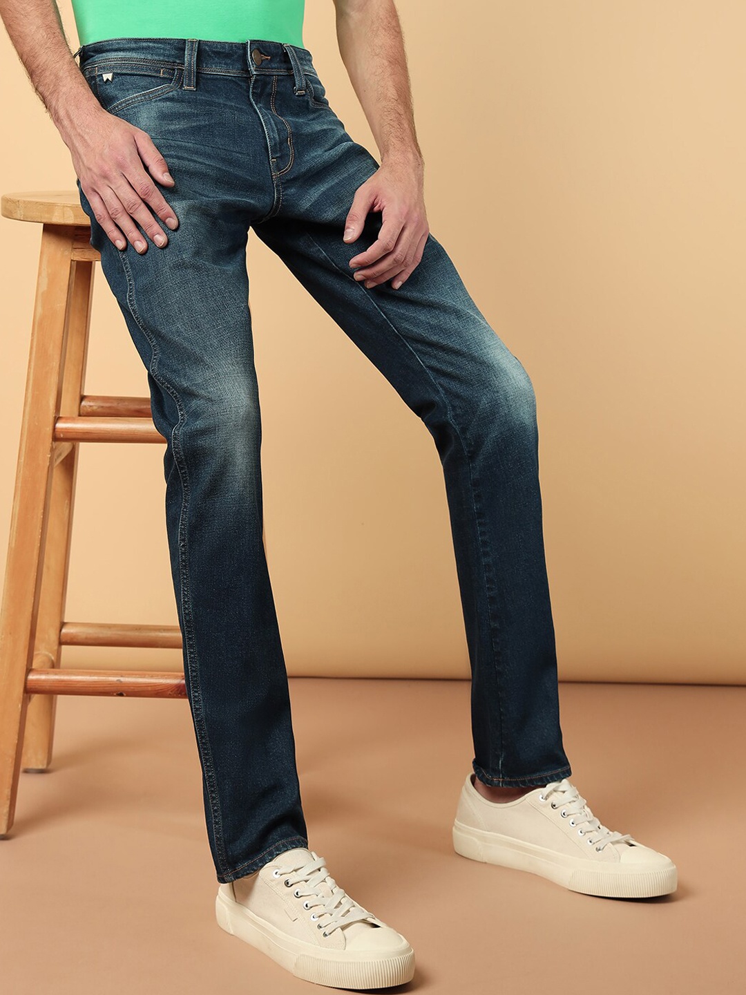 

Wrangler Men Vegas Skinny Fit Low-Rise Light Fade Stretchable Jeans, Blue