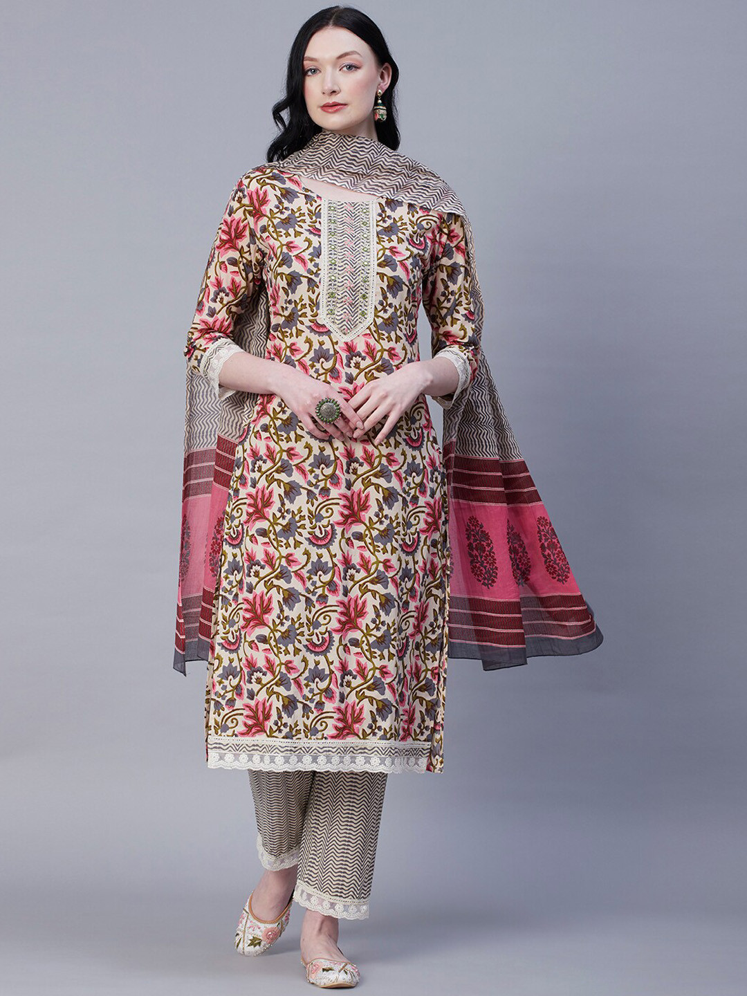 

FASHOR Off White Floral Printed Mirror Work Pure Cotton Kurta With Trousers & Dupatta