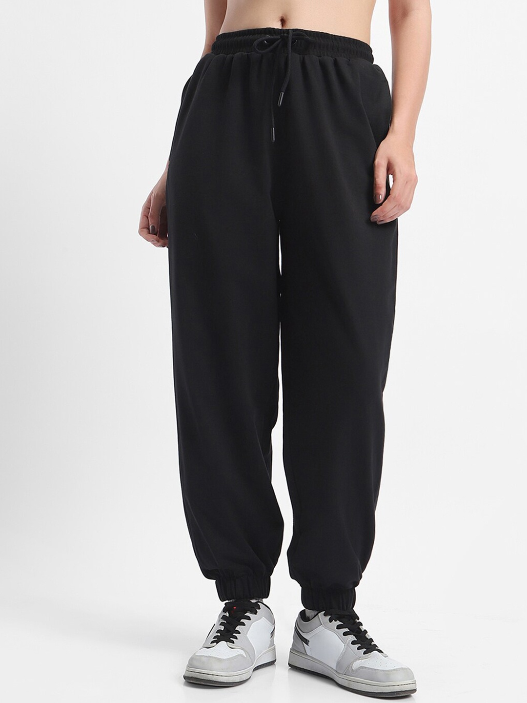 

Bewakoof Air 1.0 Women Oversized Joggers, Black