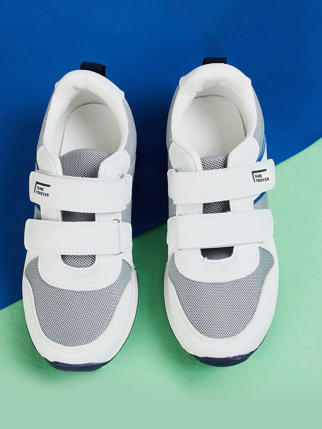 

Fame Forever by Lifestyle Boys Colourblocked Velcro Sneakers, White