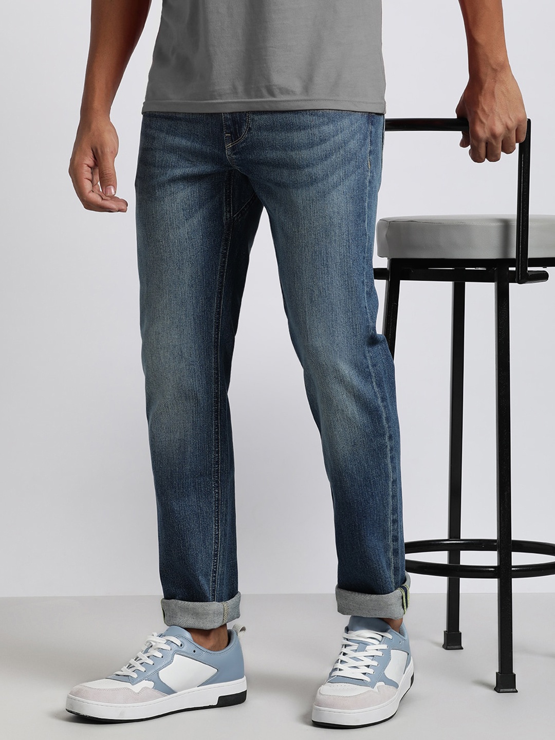

Lee Men Slim Fit Clean Look Light Fade Stretchable Jeans, Blue