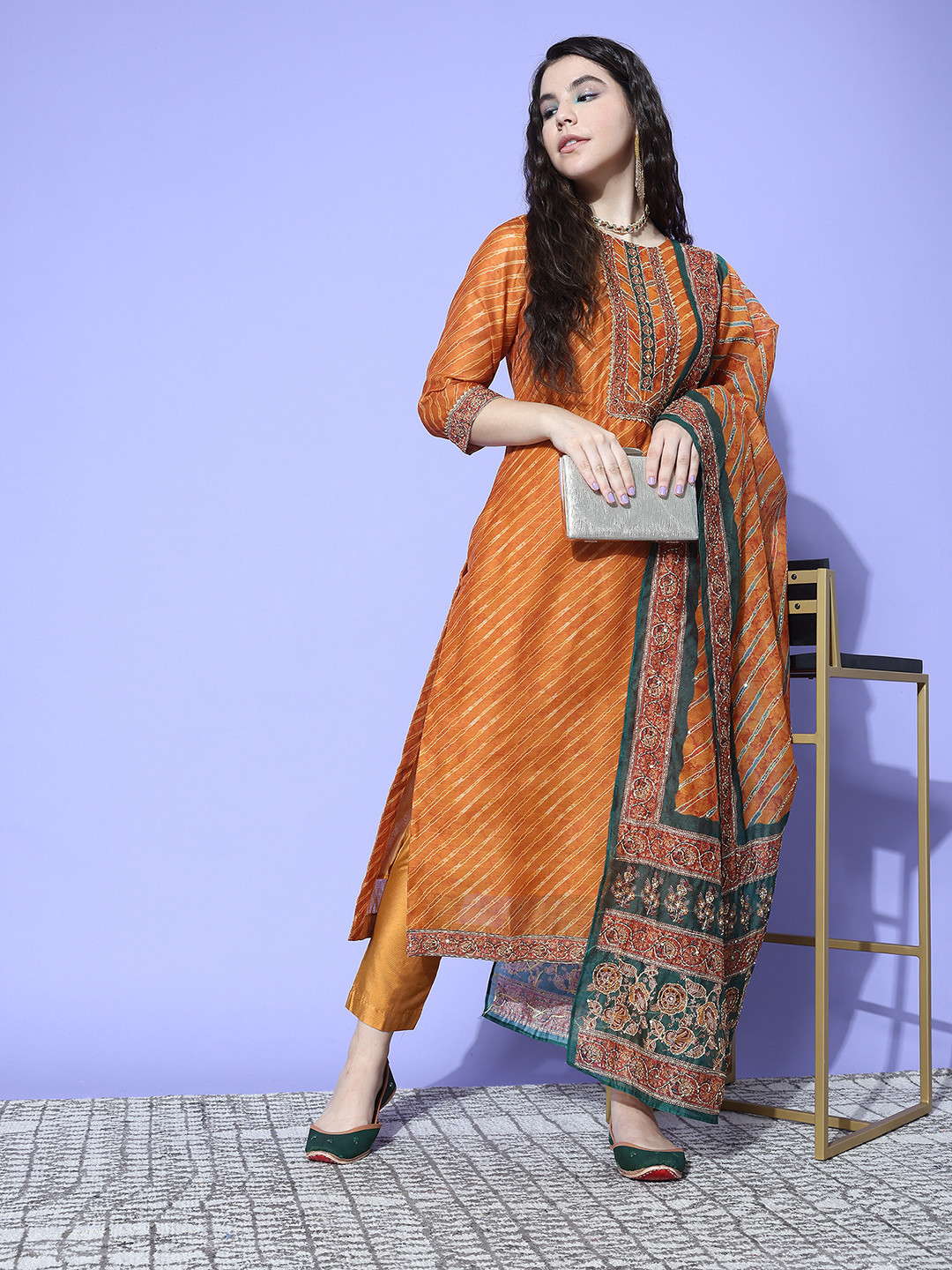 

Varanga Women Leheriya Printed Regular Chanderi Silk Kurta with Trousers & With Dupatta, Rust