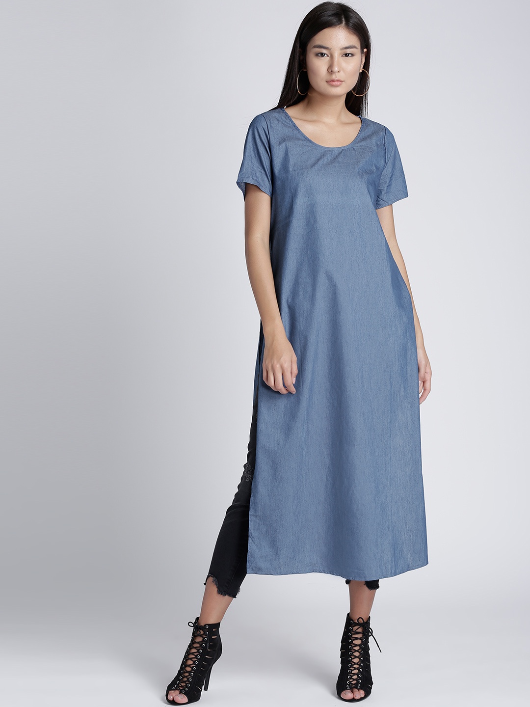 

Splash Women Blue Solid High Slit Chambray Longline Top