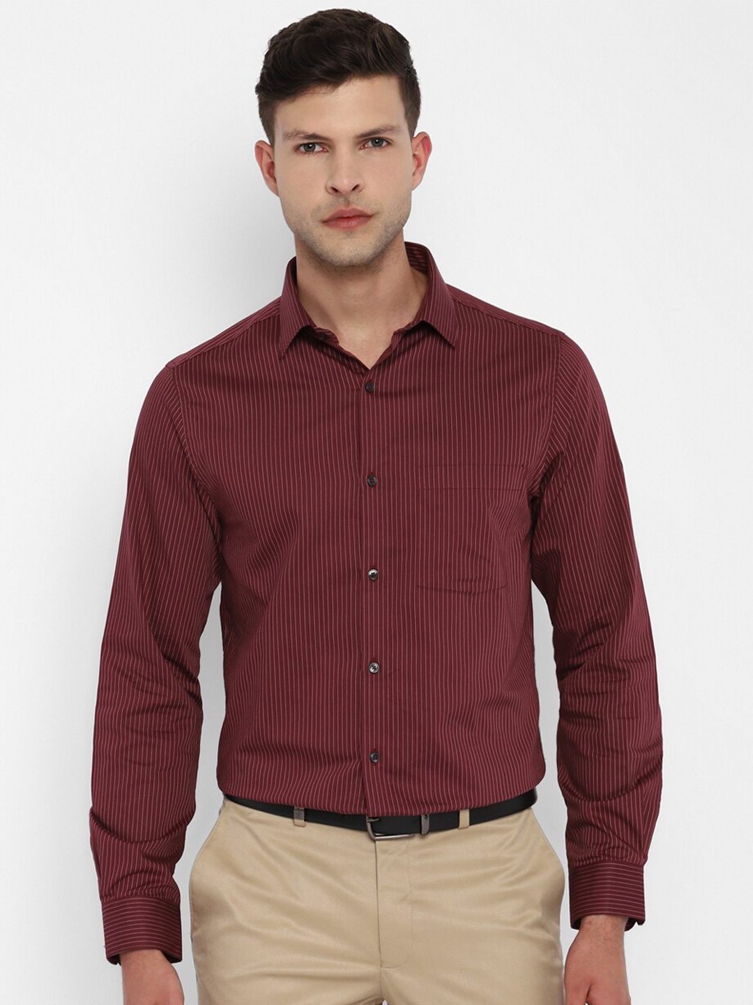 

Turtle Modern Slim Fit Vertical Striped Pure Cotton Formal Shirt, Maroon