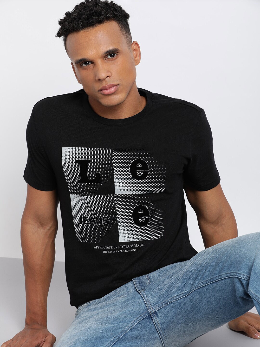 

Lee Typography Printed Slim Fit Cotton T-Shirt, Black