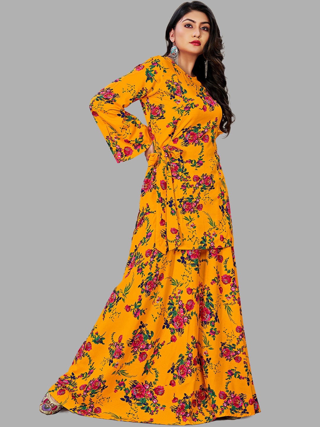 

SANADO Floral Printed Bell Sleeve Kurta with Palazzos, Yellow