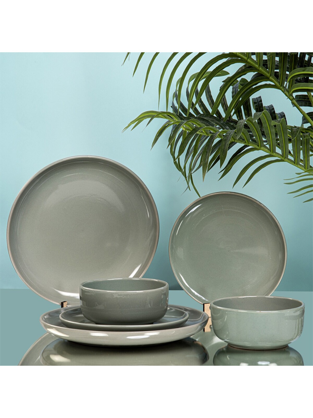 

Anko 12 Pieces Green Solid Stoneware Glossy Dinner Set