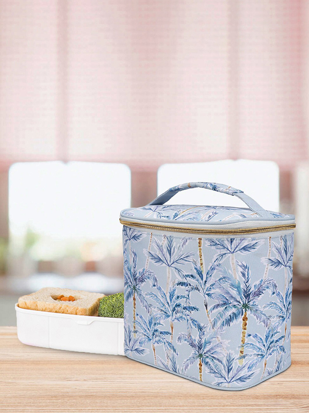 

Anko Unisex Printed Leak-proof Lunch Bag, Blue