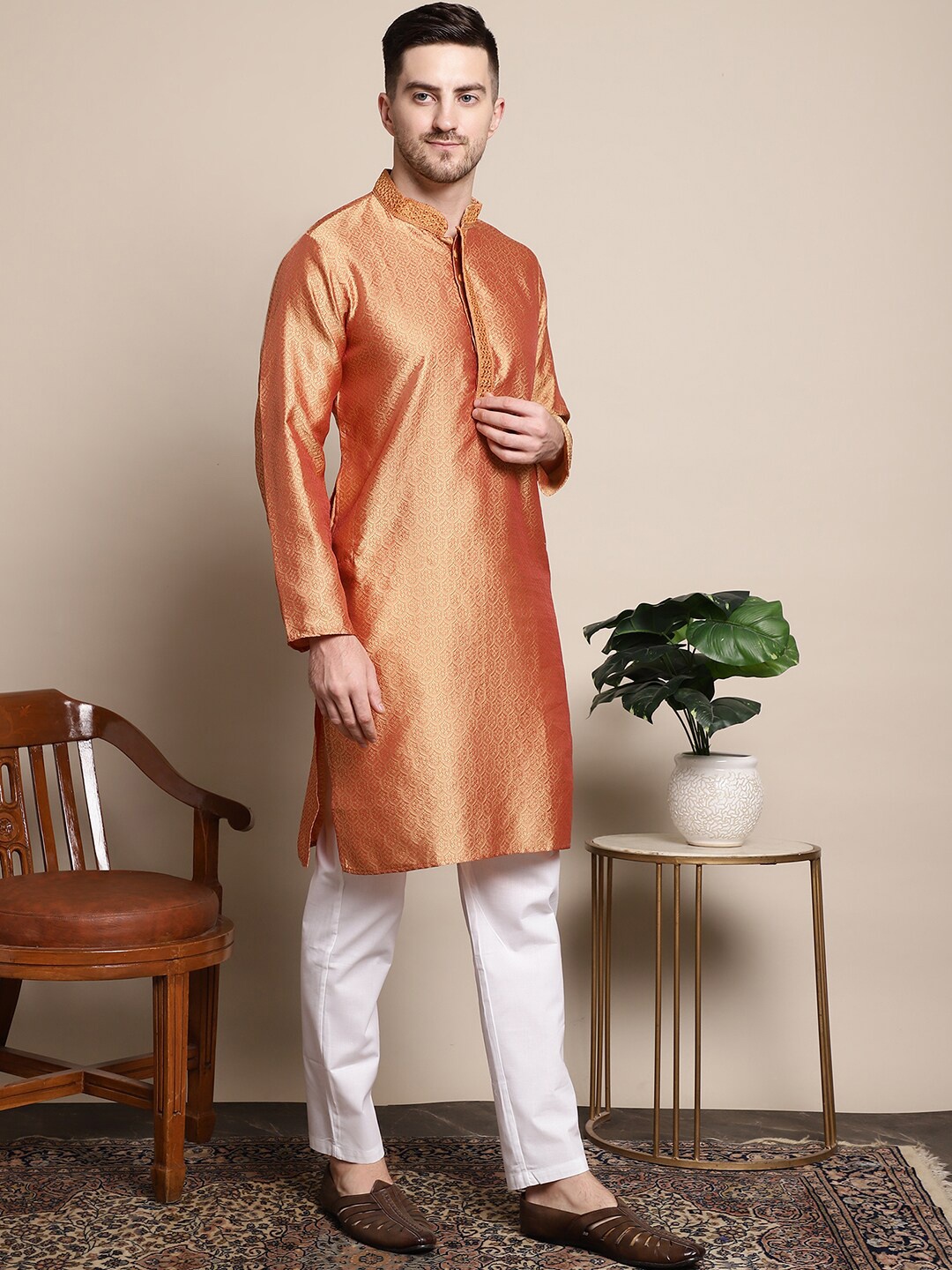 

Anouk Regular Kurta With Pyjamas, Orange