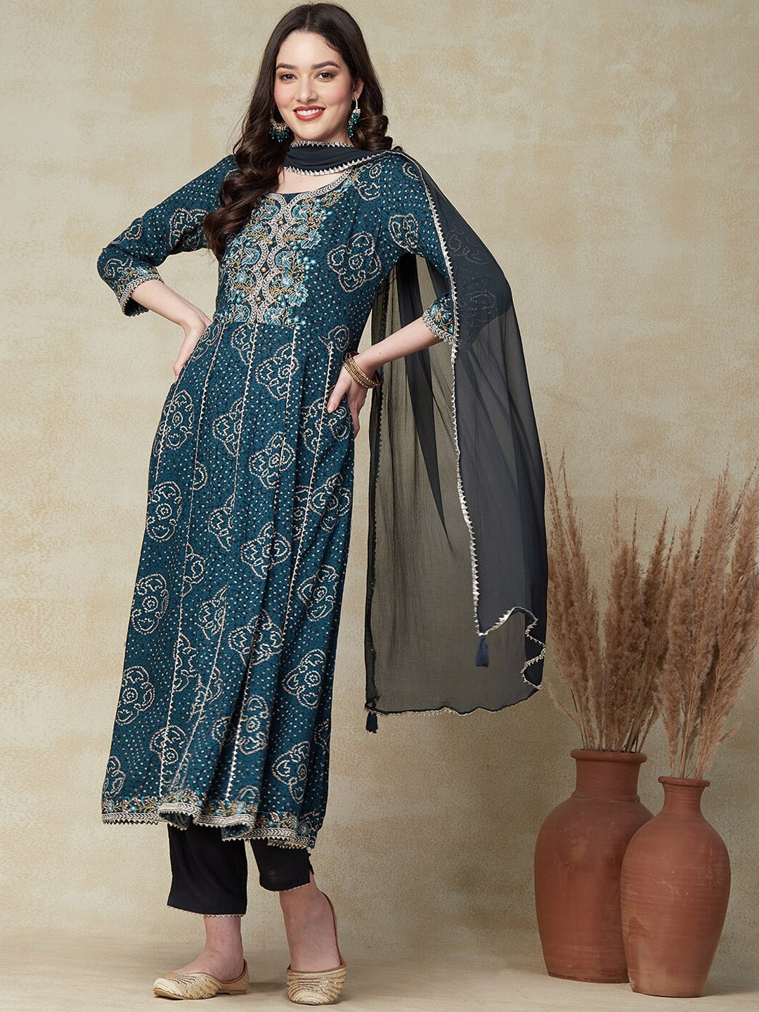 

FASHOR Teal Green Ethnic Motifs Printed Kurta With Trousers & Dupatta