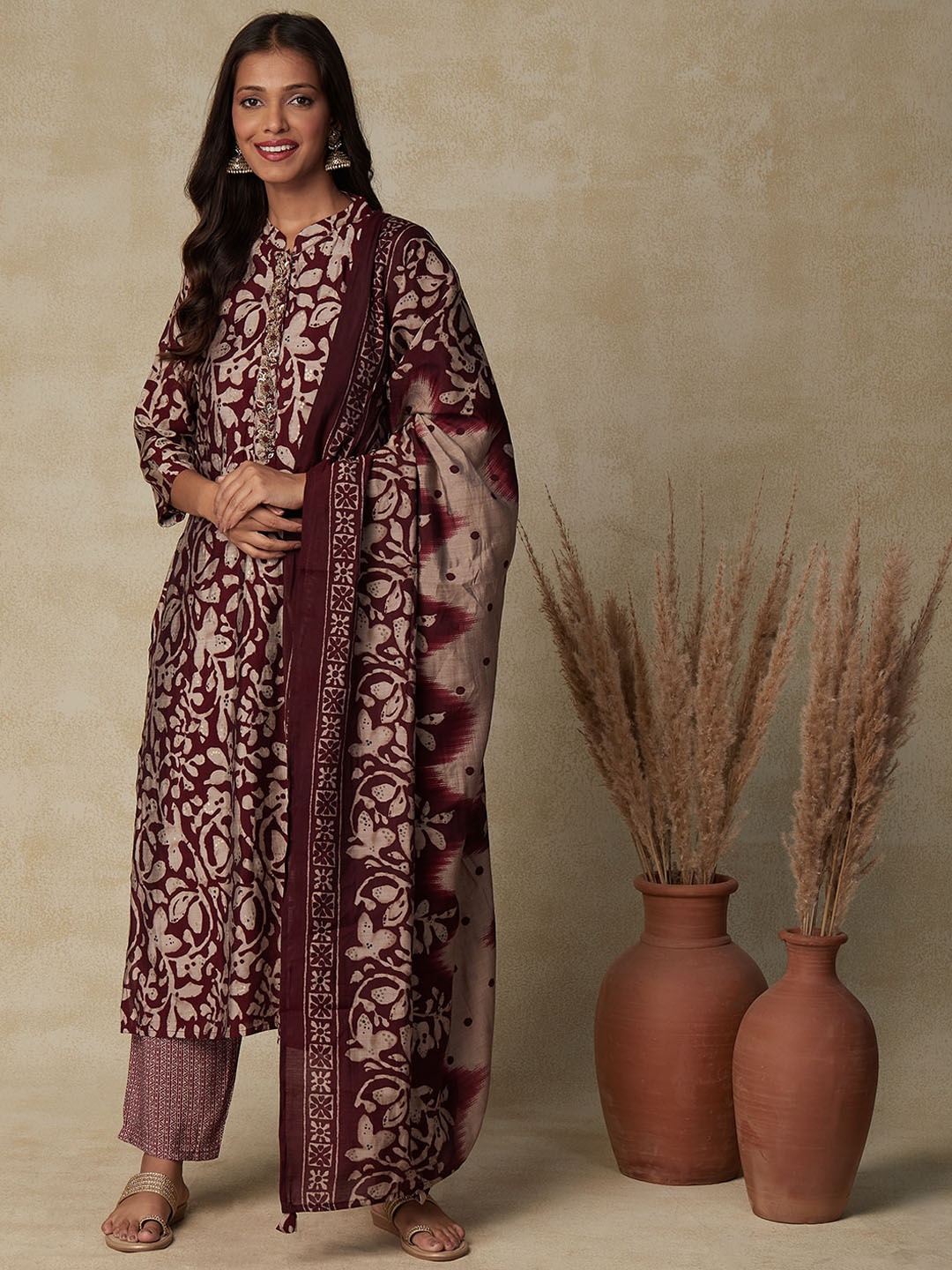 

FASHOR Floral Printed Mandarin Collar Kurta With Trousers & Dupatta, Mauve
