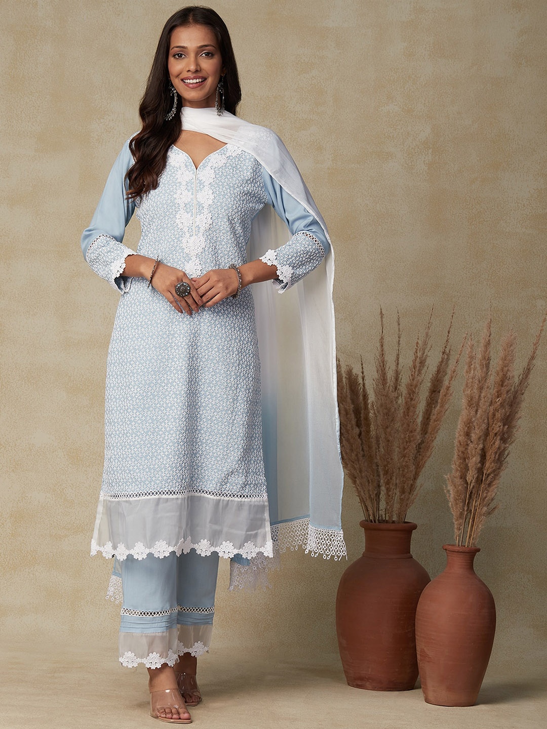 

FASHOR Floral Embroidered Thread Work Kurta With Trousers & Dupatta, Blue