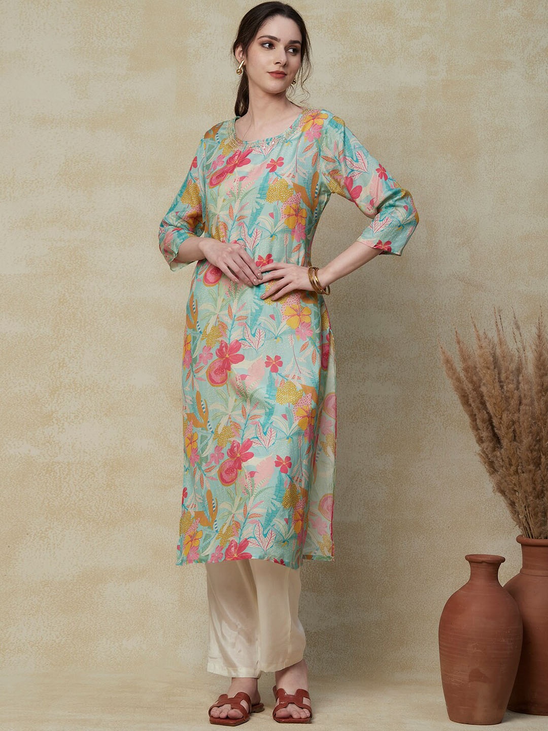 

FASHOR Blue Floral Printed Kurta With Trousers