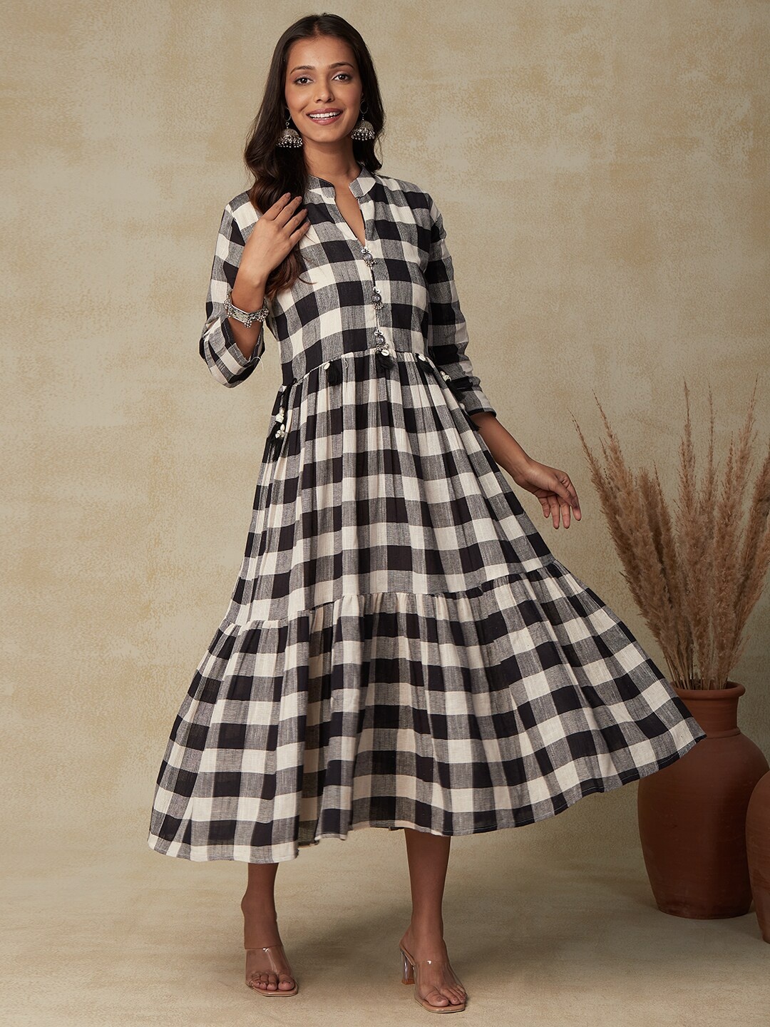 

FASHOR Black Checked Mandarin Collar Gathered Fit & Flare Dress