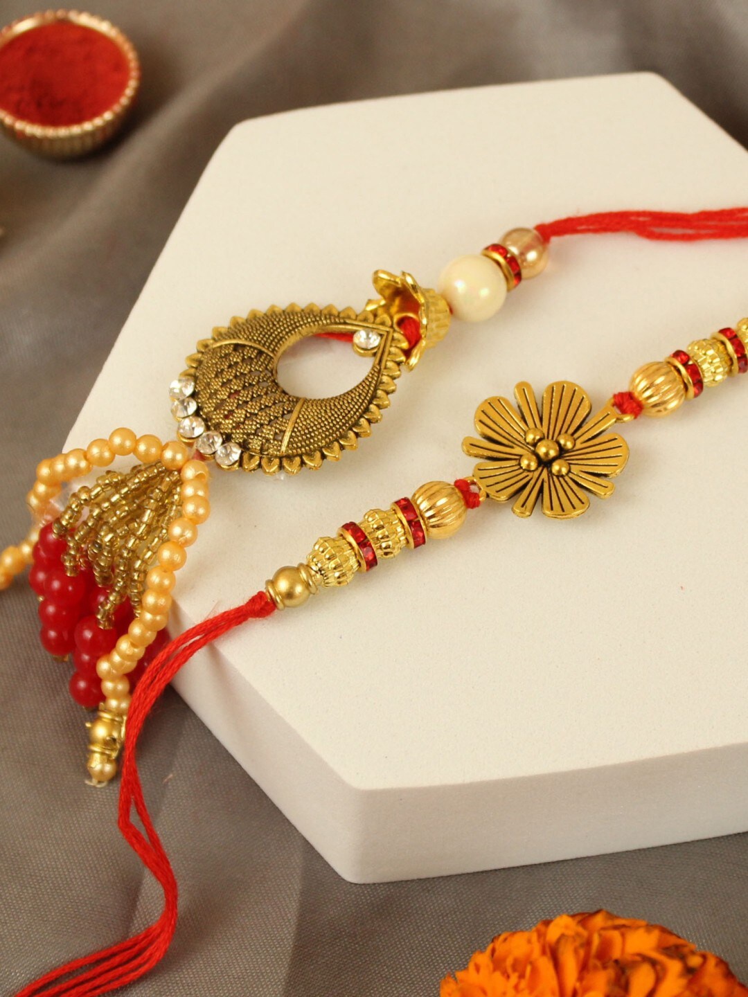 

TIED RIBBONS Unisex Set Of 2 Bhaiya Bhabhi Lumba Rakhi, Gold