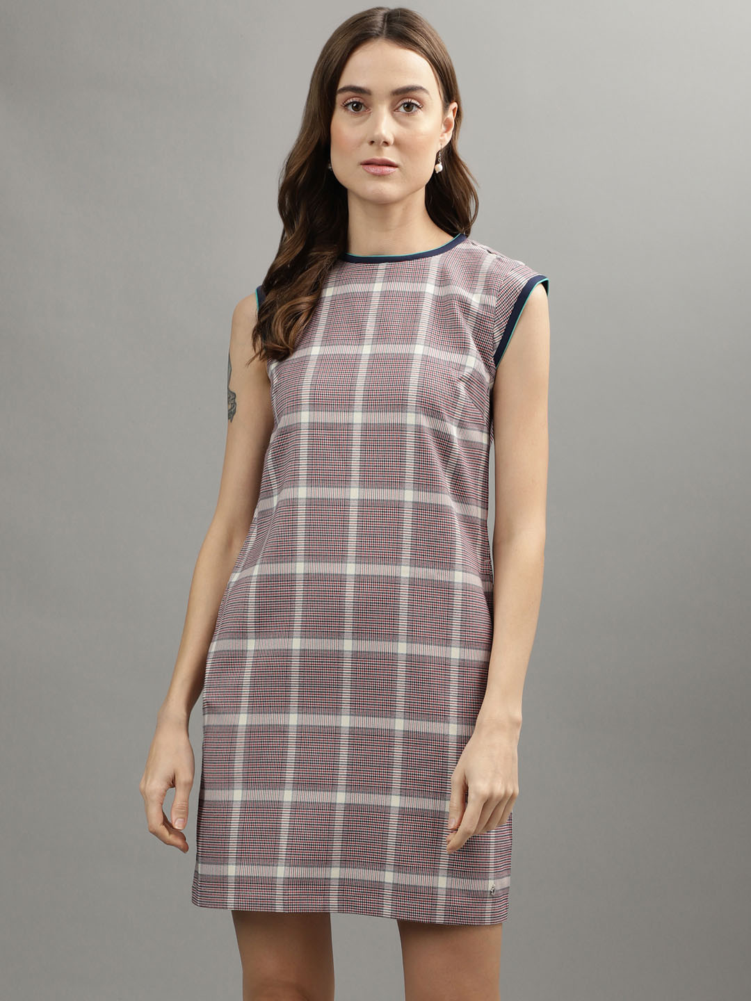 

Iconic Checked Sleeveless Sheath Dress, Red