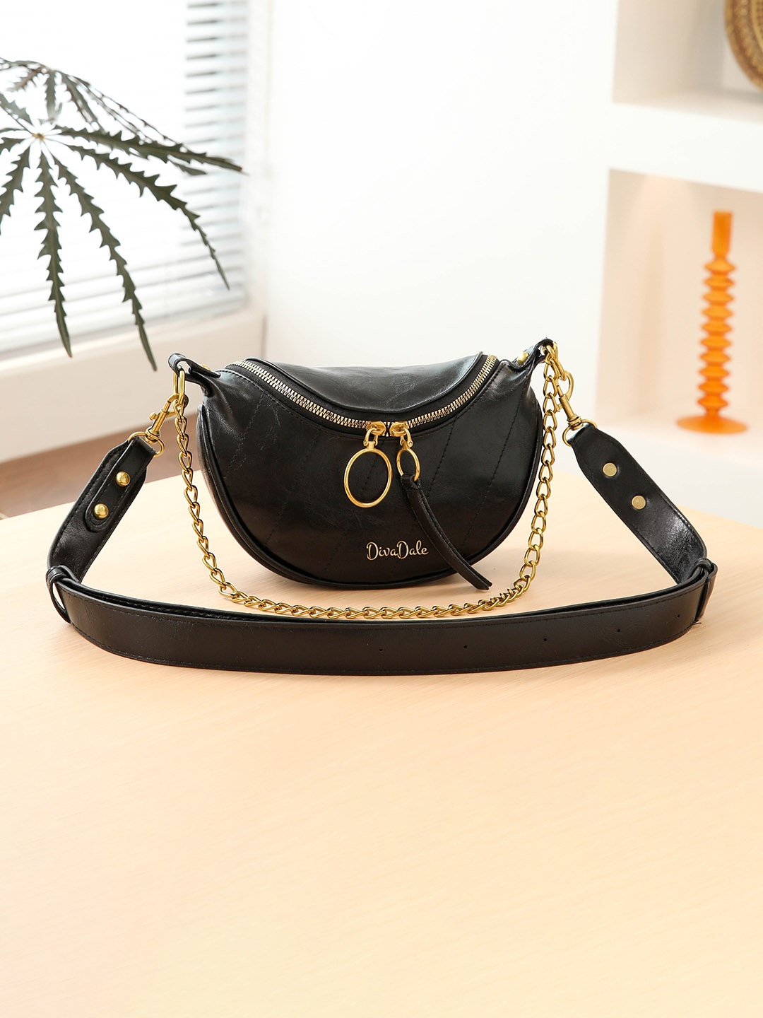 

Diva Dale Crossbody Tasselled Structured Sling Bag, Black