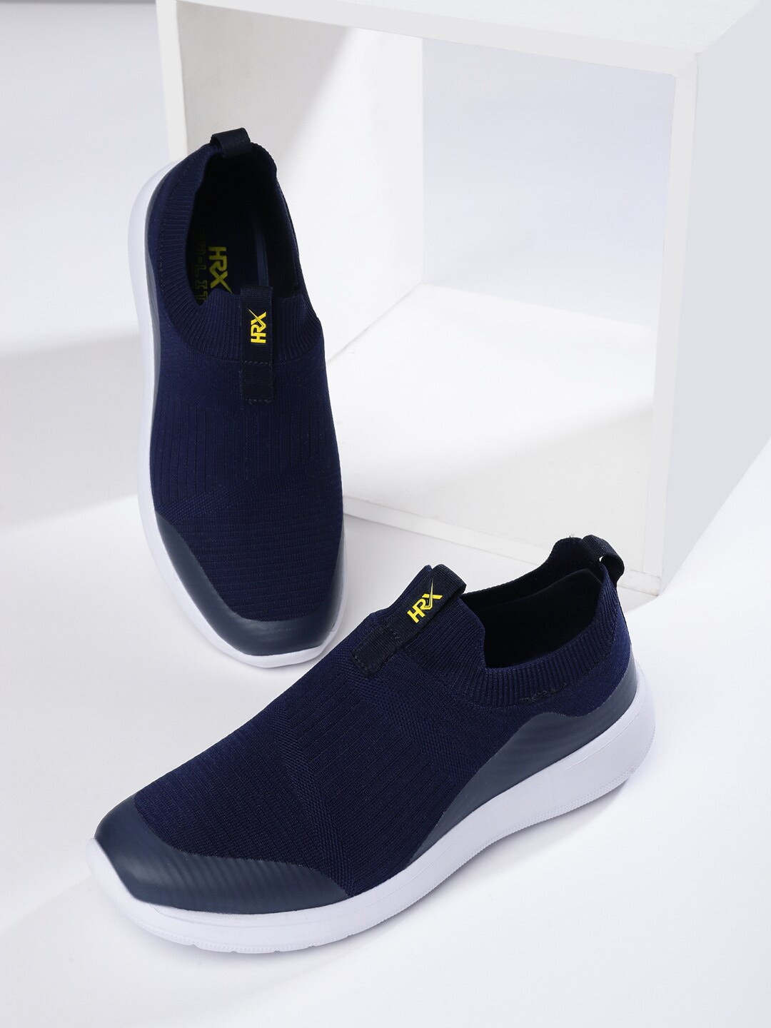 

HRX by Hrithik Roshan Men Navy Blue Zoom Mesh Running Shoes