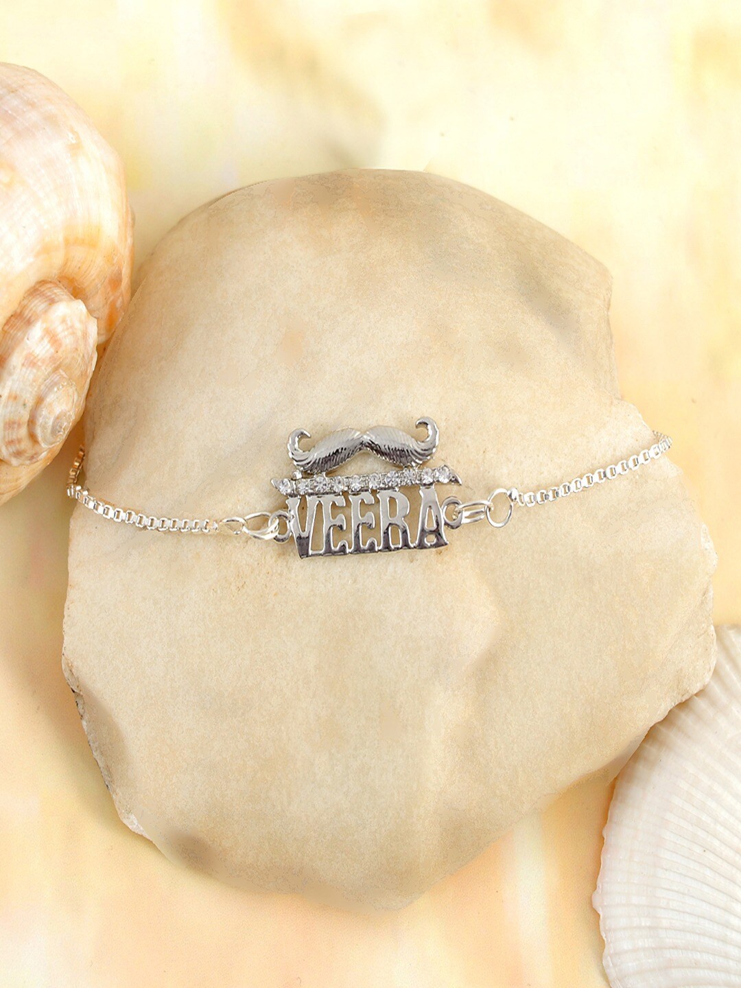 

UNIVERSITY TRENDZ Unisex Silver-Plated Charm Bracelet