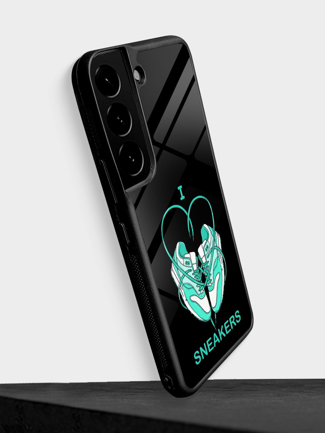 

macmerise Sneakerhead Love Samsung S22 Back Case, Black