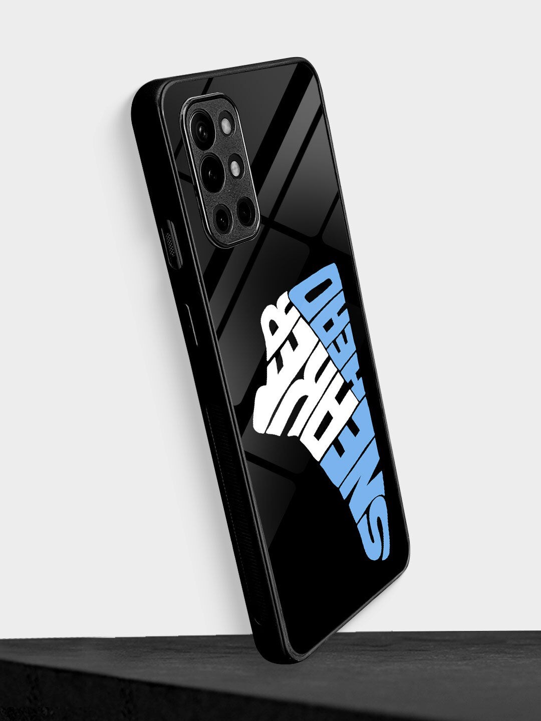 

macmerise Sneakerhead UNC OnePlus 9R Glass Case, Black