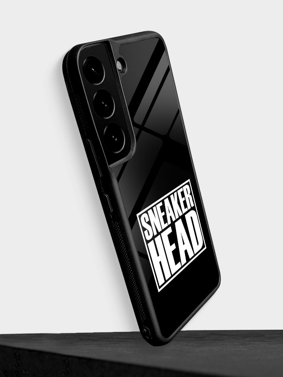 

macmerise Sneakerhead Double Trouble Printed Samsung S22 Glass Back Case, Black