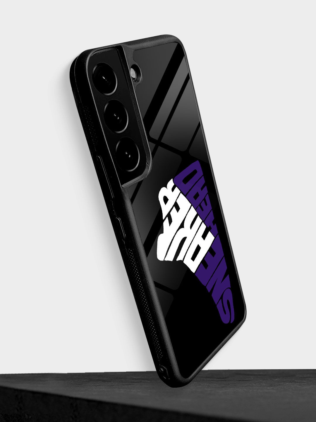

macmerise Sneakerhead Court Samsung S22 Back Case, Black