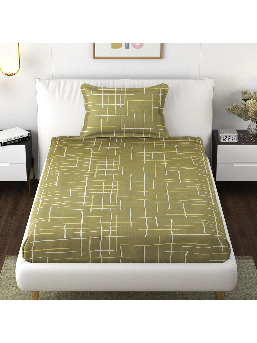

Florida Green & White 120 TC Single Bedsheet With 1 Pillow Cover