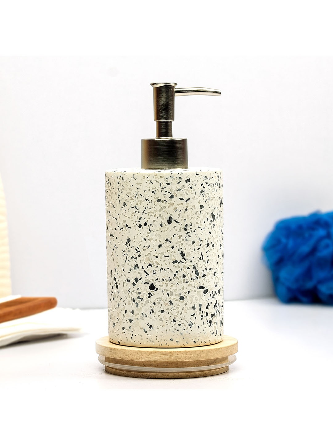 

Anko Beige & Black Printed Rust Proof Soap Dispenser