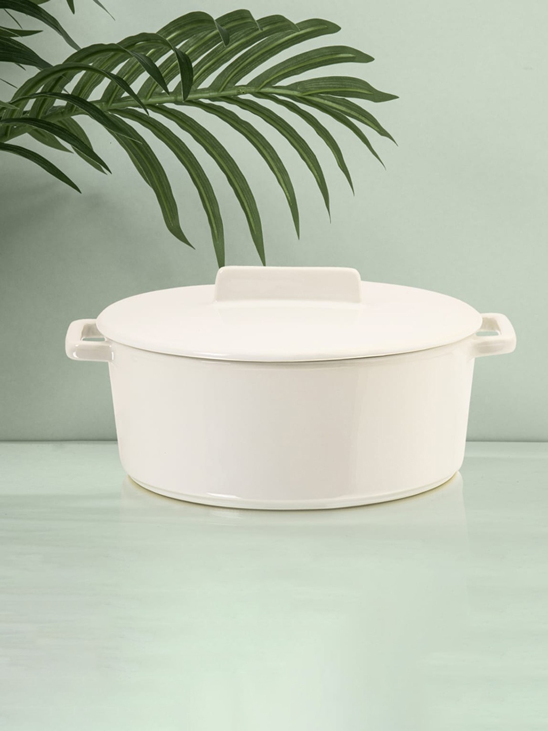 

Anko White Round Casserole With Lid