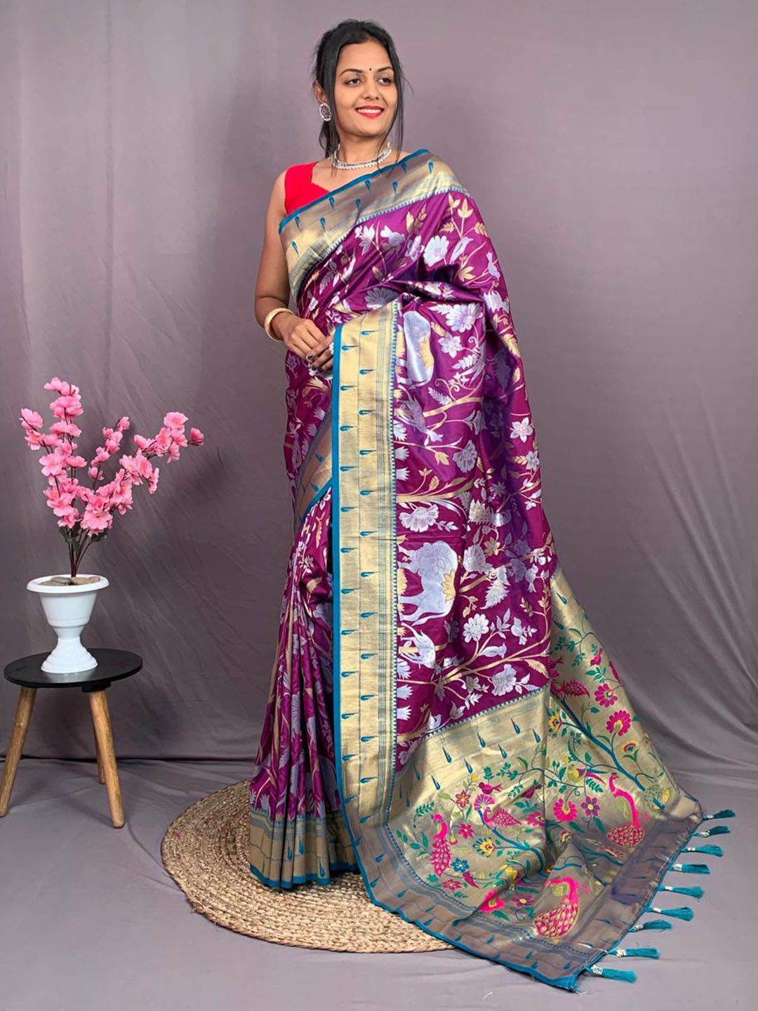 

CLEMIRA Floral Woven Design Zari Saree, Purple