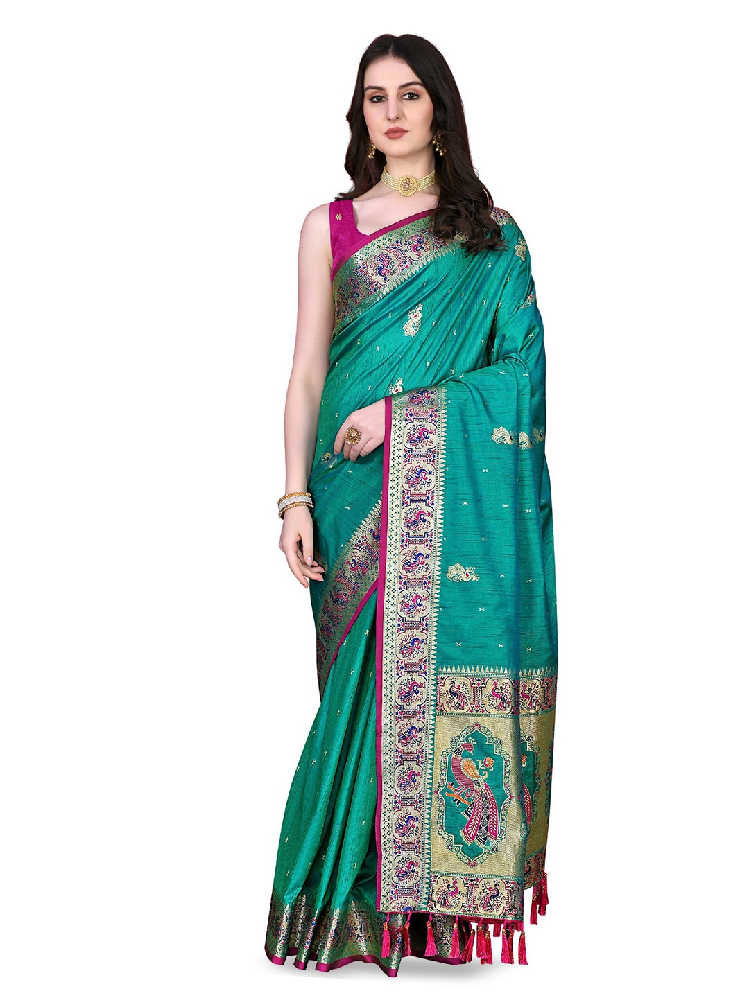 

CLEMIRA Woven Design Zari Saree, Green