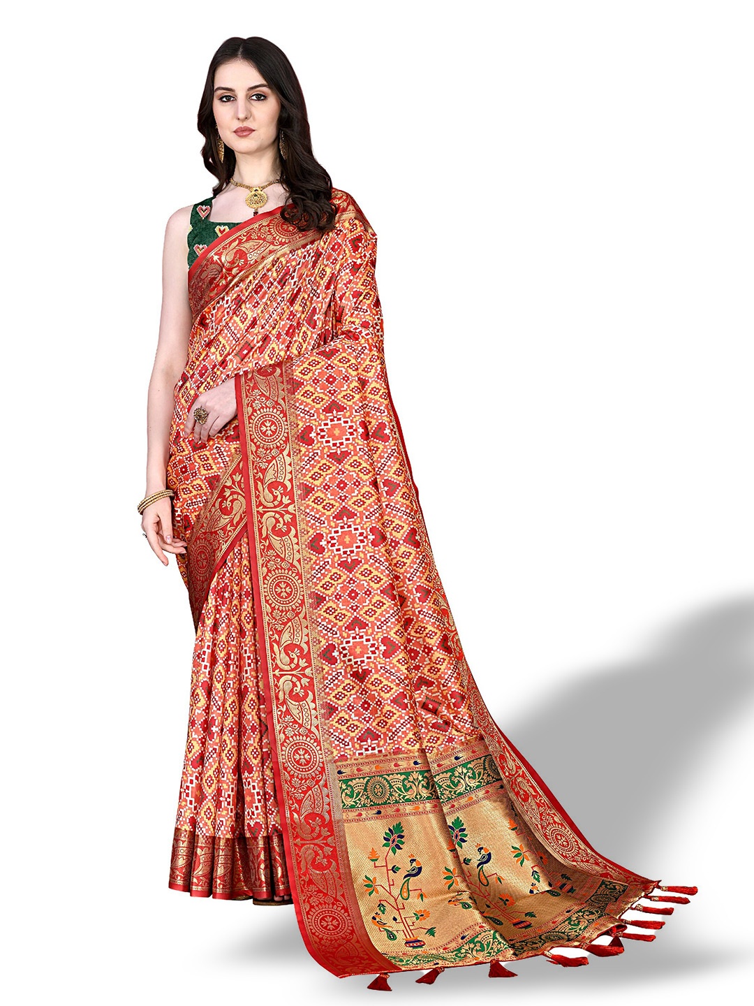 

CLEMIRA Geometric Printed Zari Saree, Red