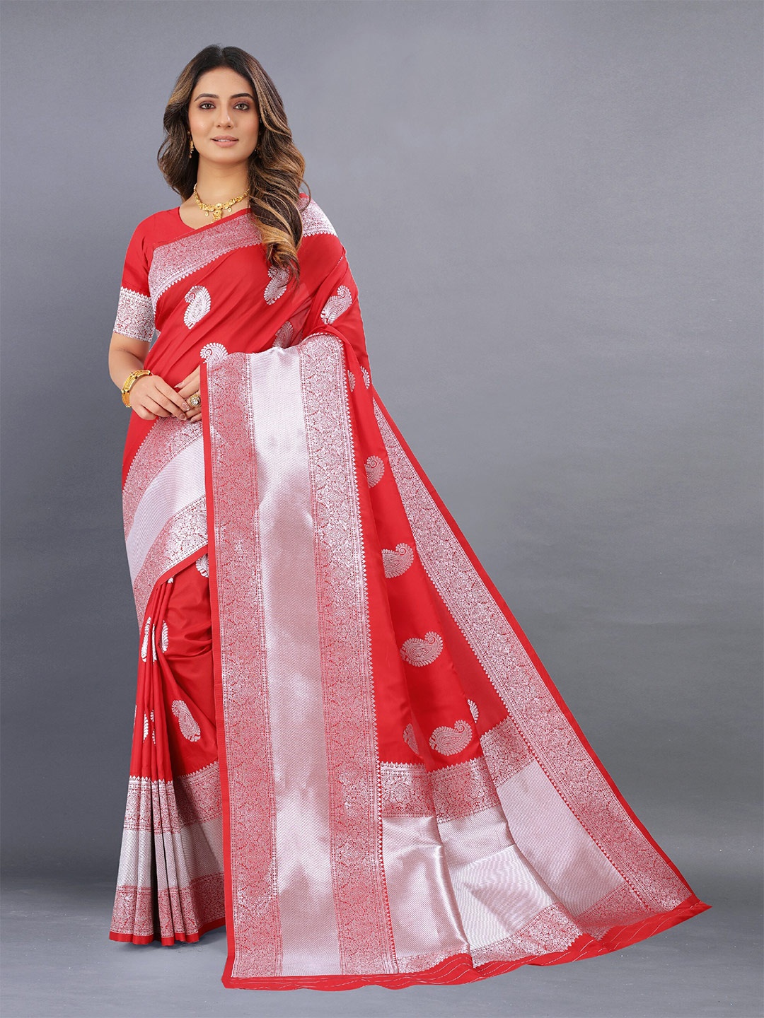 

CLEMIRA Paisley Woven Design Silk Blend Saree, Red