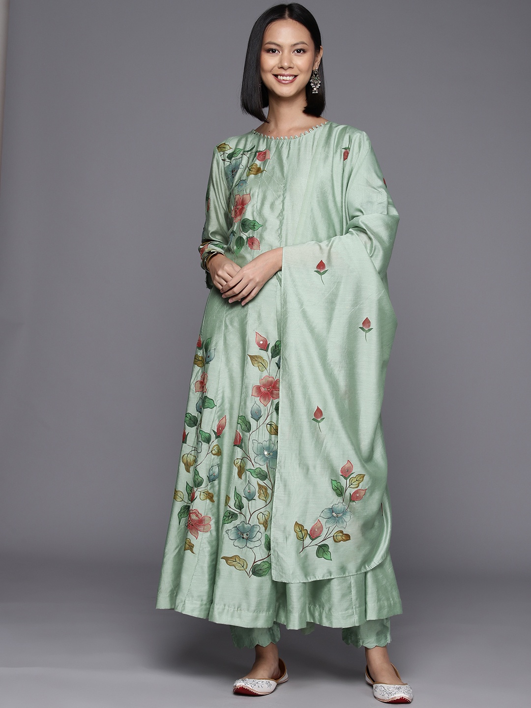 

Varanga Floral Printed Regular Sequinned Chanderi Silk Kurta with Trousers & Dupatta, Sea green