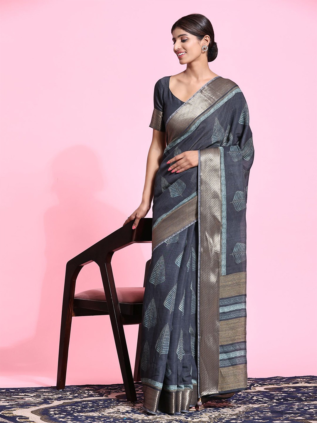 

Phenav Ethnic Motif Printed Zari Brasso Saree, Blue