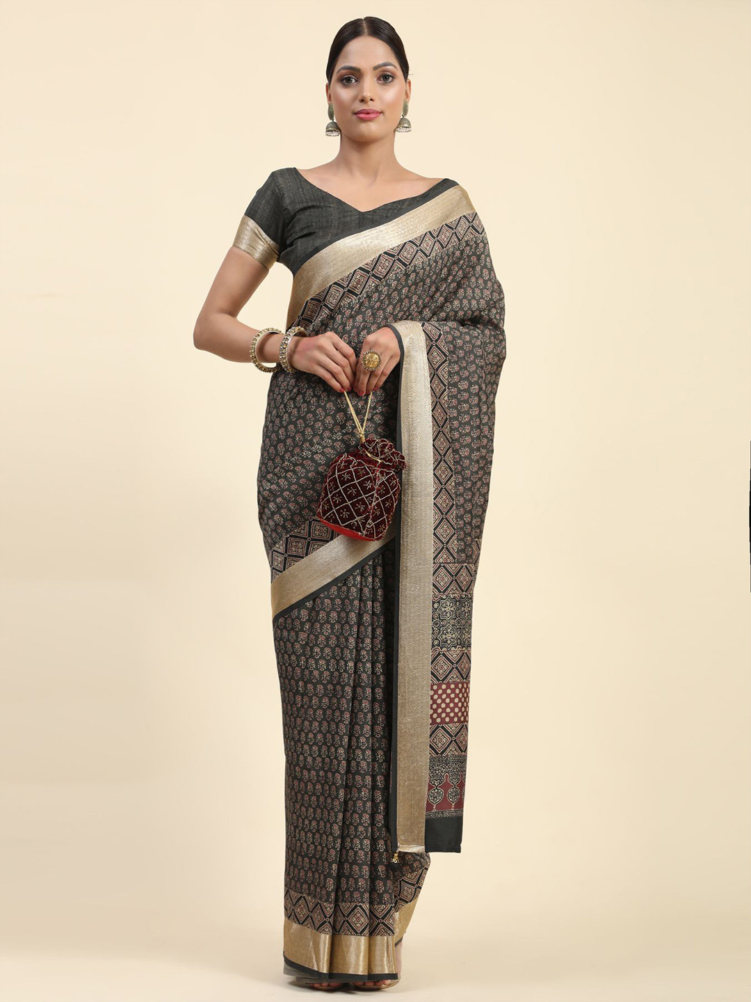 

Phenav Ethnic Motifs Printed Zari Brasso Saree, Black