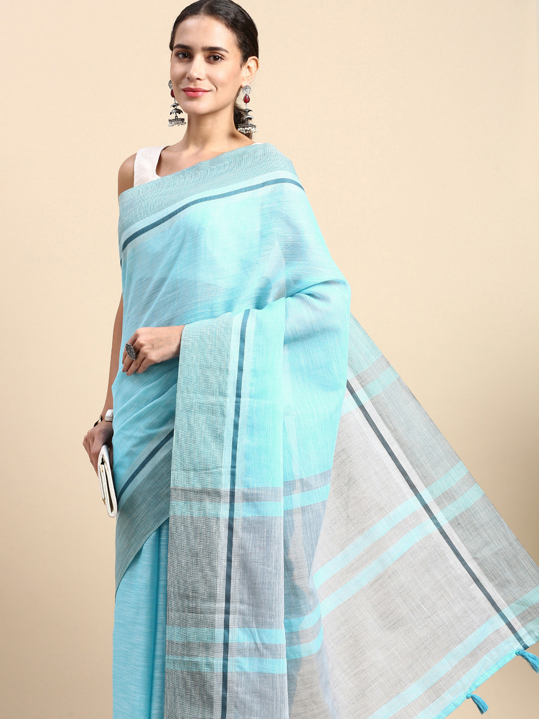 

VISHNU WEAVES Woven Design Pure Cotton Taant Saree, Turquoise blue